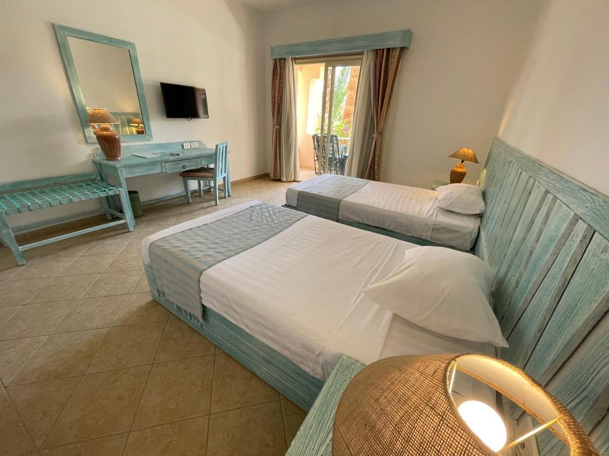 Blue Lagoon View Resort & Spa Marsa Alem Dış mekan fotoğraf