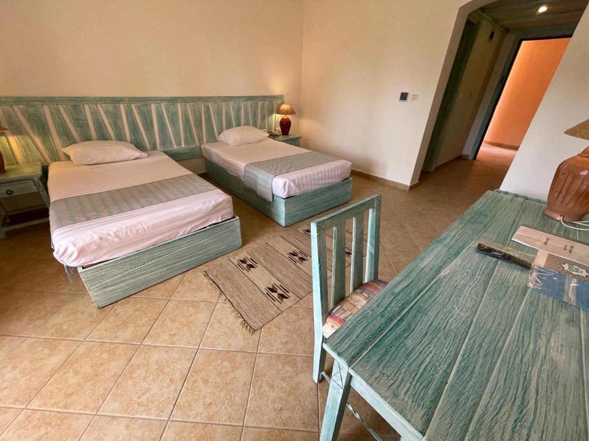 Blue Lagoon View Resort & Spa Marsa Alem Dış mekan fotoğraf